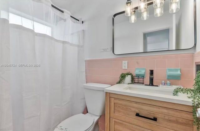 333 Palm St, Hollywood, FL 33019