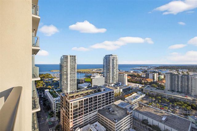 275 1ST AVE S 2706, St Petersburg, FL 33701