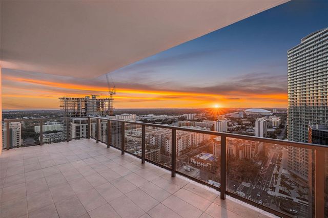 275 1ST AVE S 2706, St Petersburg, FL 33701