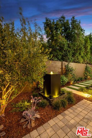4925 Ledge Avenue, Toluca Lake (los Angeles), CA 91601