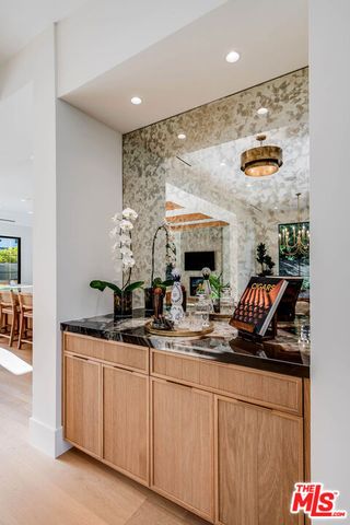 4925 Ledge Avenue, Toluca Lake (los Angeles), CA 91601