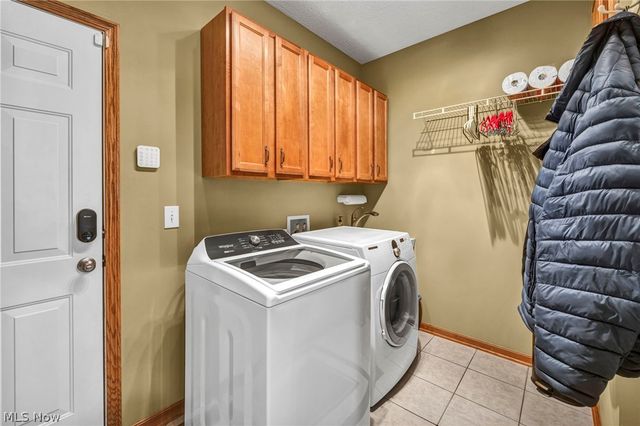 1175 Aurora Hill Drive, Aurora, OH 44202