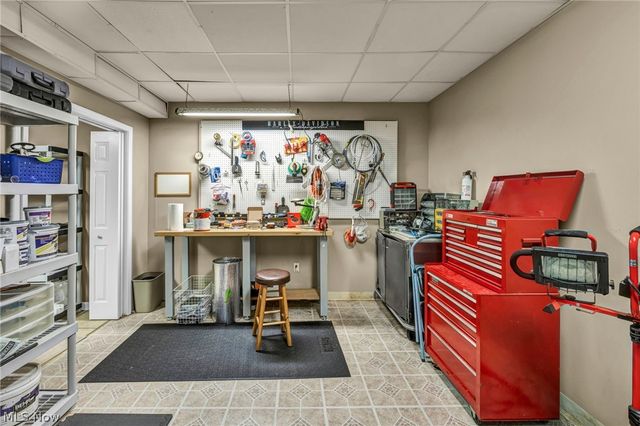 1175 Aurora Hill Drive, Aurora, OH 44202