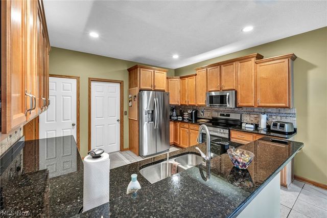 1175 Aurora Hill Drive, Aurora, OH 44202