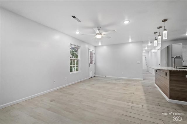 731 S Erika Avenue, Fayetteville, AR 72701