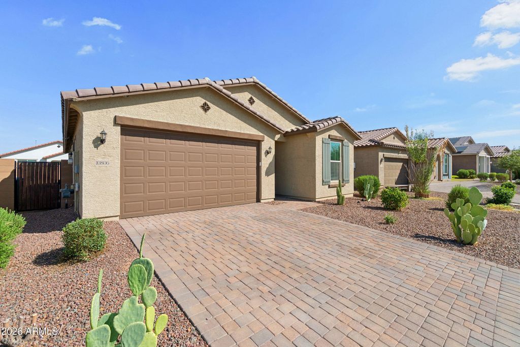10806 W TONTO Street, Avondale, AZ 85323 — exterior