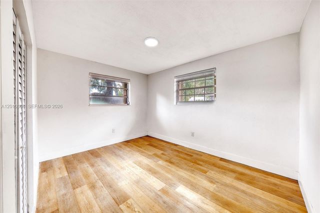 1535 NW 53rd St 1535, Miami, FL 33142