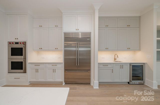 2922 Sharon View Road C, Charlotte, NC 28210