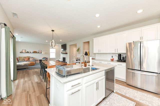 9686 Ridgecrest Lane, Mccordsville, IN 46055