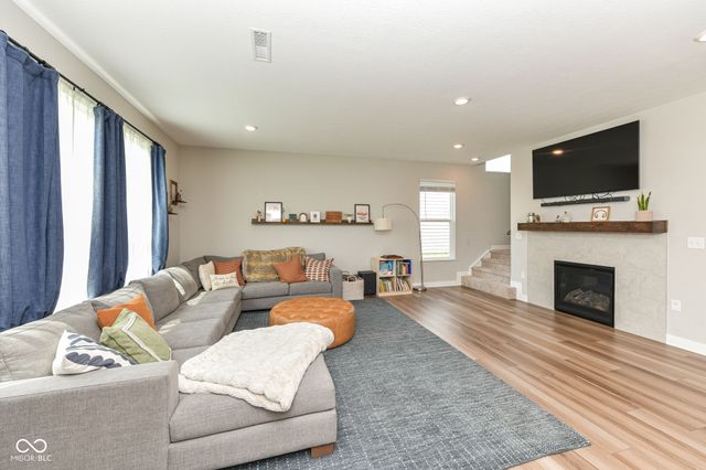 9686 Ridgecrest Lane, Mccordsville, IN 46055