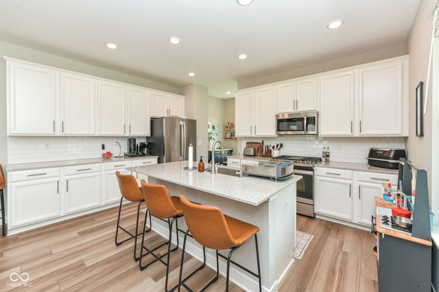 9686 Ridgecrest Lane, Mccordsville, IN 46055