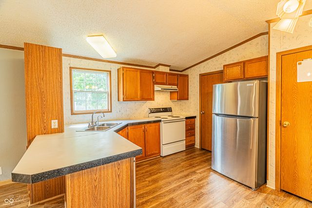 355 Gentlemen Place, Cloverdale, IN 46120
