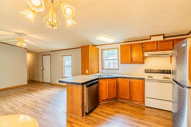 355 Gentlemen Place, Cloverdale, IN 46120