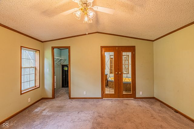 355 Gentlemen Place, Cloverdale, IN 46120