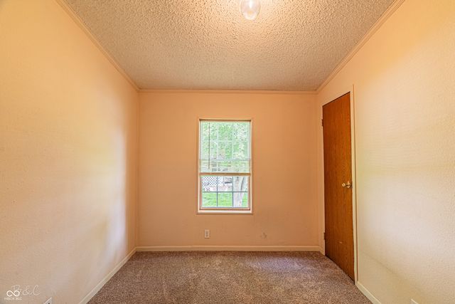 355 Gentlemen Place, Cloverdale, IN 46120