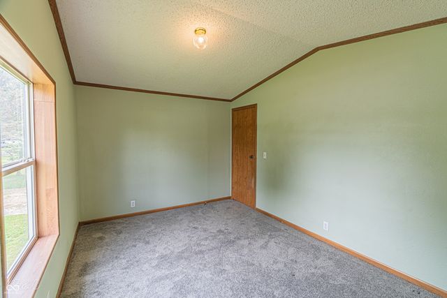 355 Gentlemen Place, Cloverdale, IN 46120