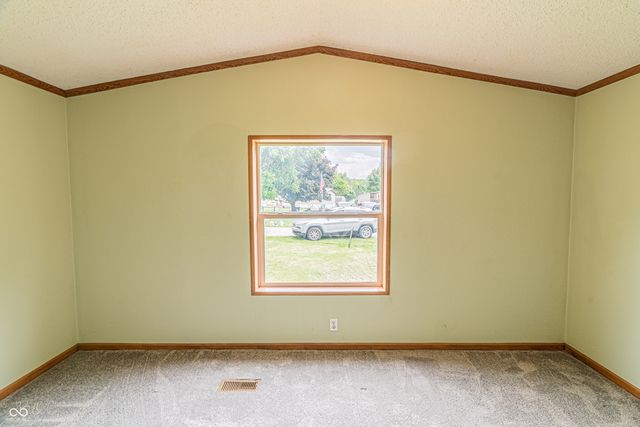 355 Gentlemen Place, Cloverdale, IN 46120