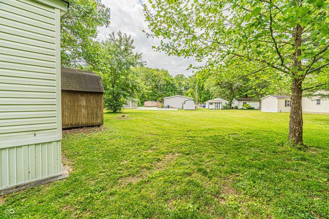 355 Gentlemen Place, Cloverdale, IN 46120