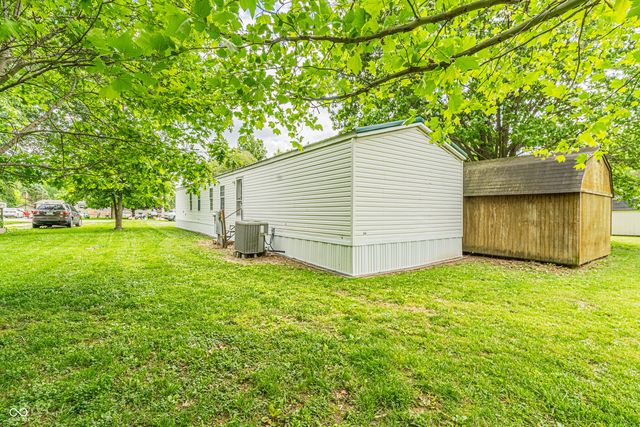 355 Gentlemen Place, Cloverdale, IN 46120