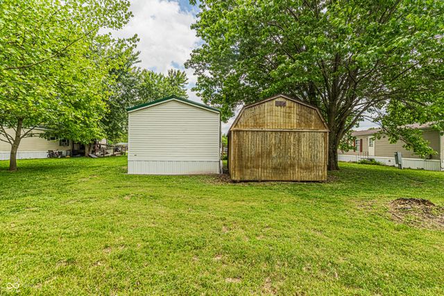 355 Gentlemen Place, Cloverdale, IN 46120
