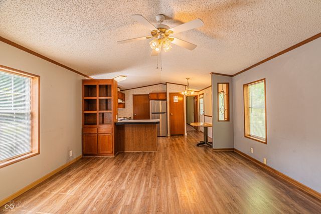 355 Gentlemen Place, Cloverdale, IN 46120