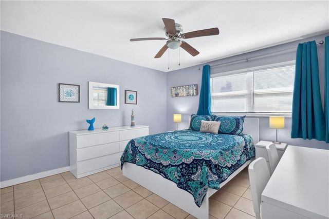 4831 Tudor DR 1, Cape Coral, FL 33904