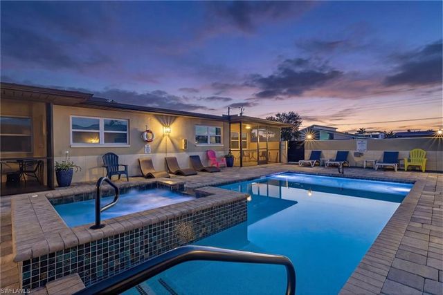 4831 Tudor DR 1, Cape Coral, FL 33904