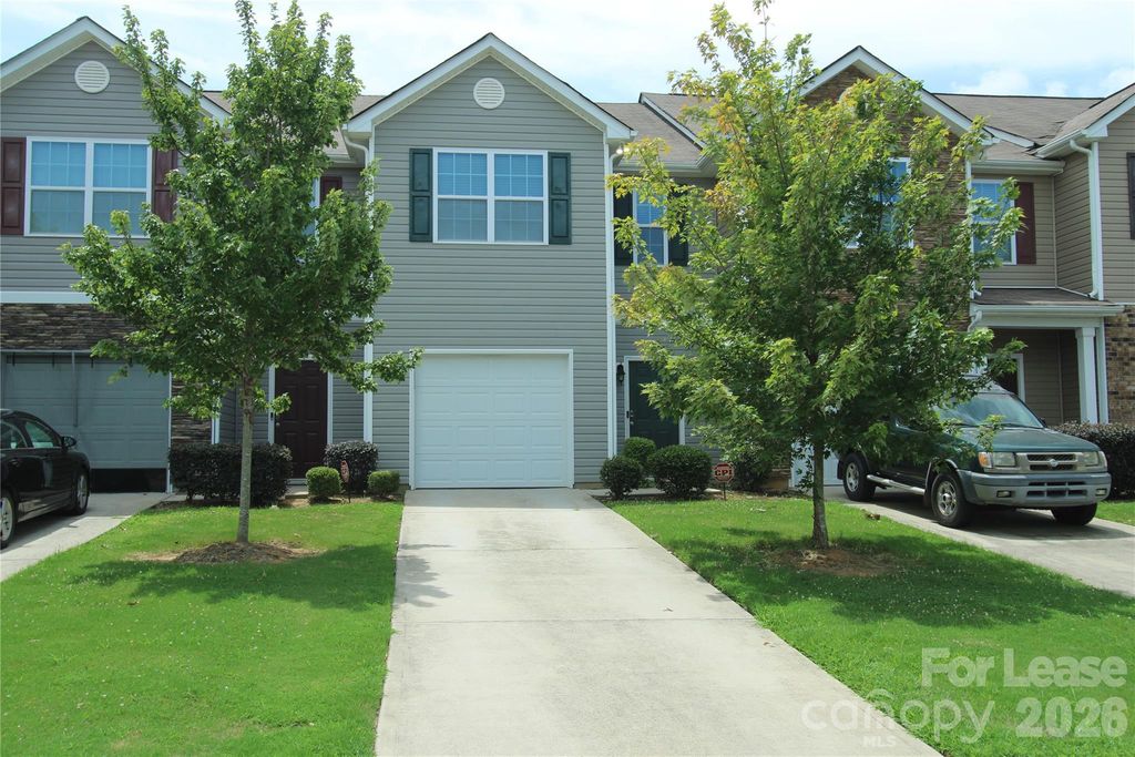 9348 Hamel Street, Charlotte, NC 28215