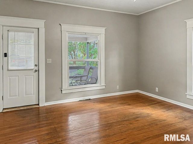 501 S 7TH Street, Herrin, IL 62948