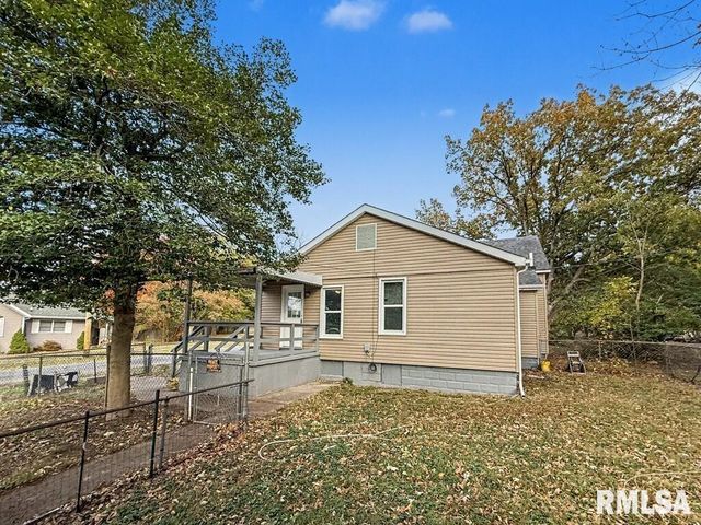 501 S 7TH Street, Herrin, IL 62948