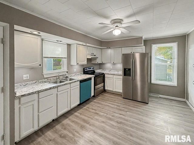 501 S 7TH Street, Herrin, IL 62948