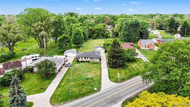 8530 Canal Road, Sterling Heights, MI 48314