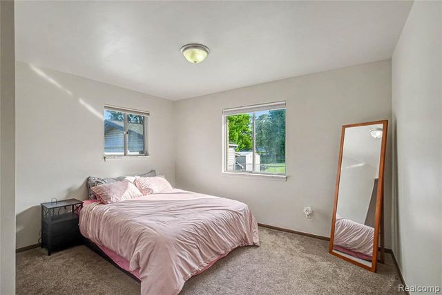 8530 Canal Road, Sterling Heights, MI 48314