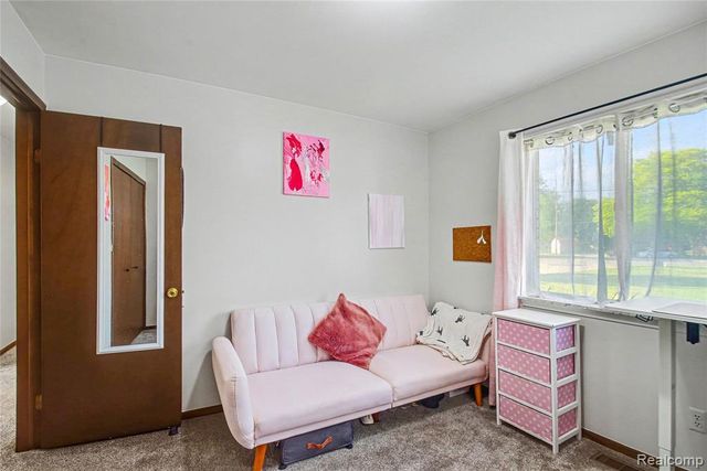 8530 Canal Road, Sterling Heights, MI 48314
