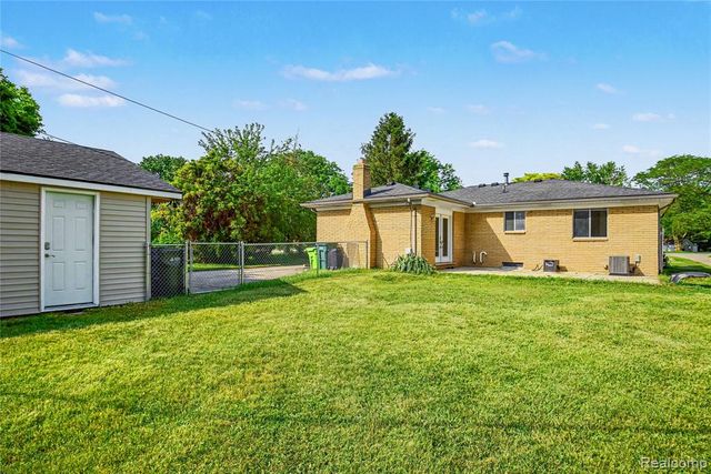 8530 Canal Road, Sterling Heights, MI 48314
