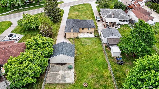 8530 Canal Road, Sterling Heights, MI 48314