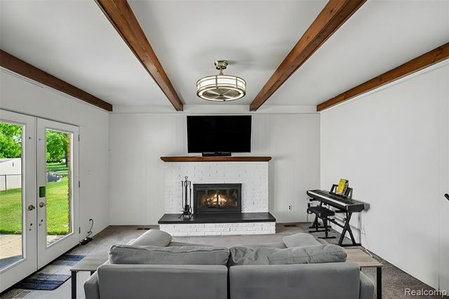 8530 Canal Road, Sterling Heights, MI 48314