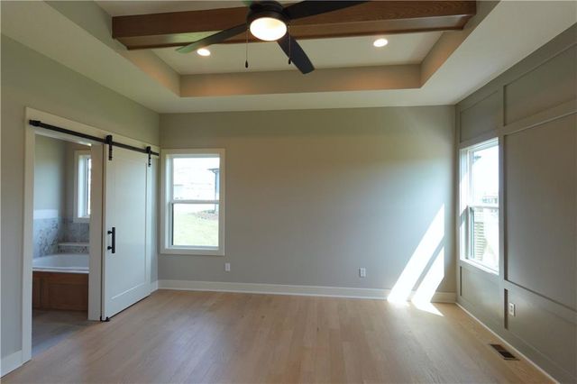 12745 N Champanel Way, Platte City, MO 64079