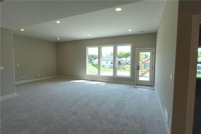 12745 N Champanel Way, Platte City, MO 64079