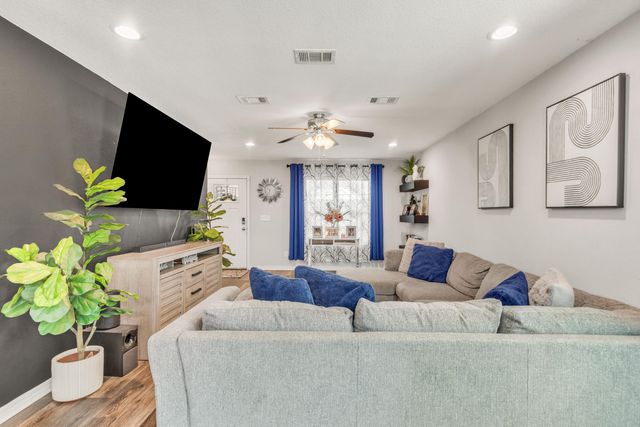 503 Eisenhower Drive, Crestview, FL 32539