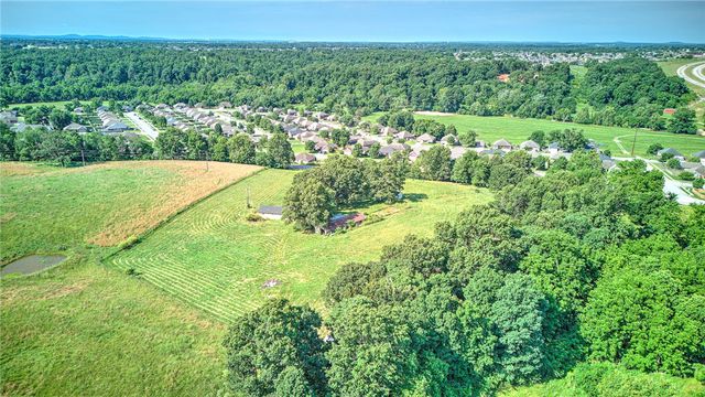 8564 & 8572 E Wagon Wheel Road, Springdale, AR 72762