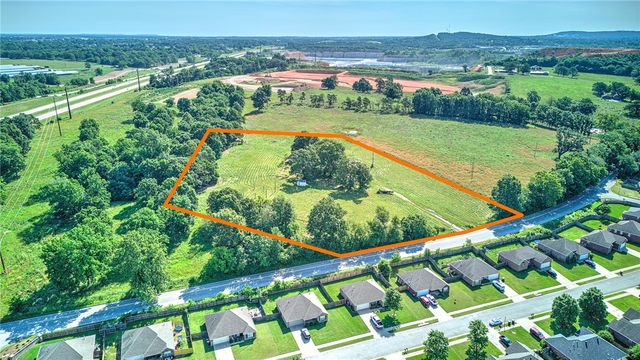 8564 & 8572 E Wagon Wheel Road, Springdale, AR 72762