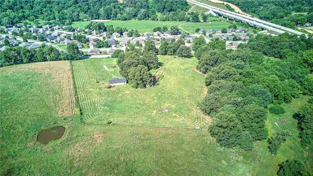 8564 & 8572 E Wagon Wheel Road, Springdale, AR 72762