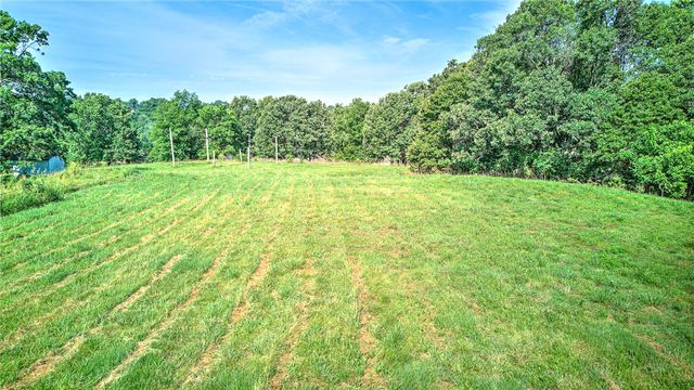 8564 & 8572 E Wagon Wheel Road, Springdale, AR 72762