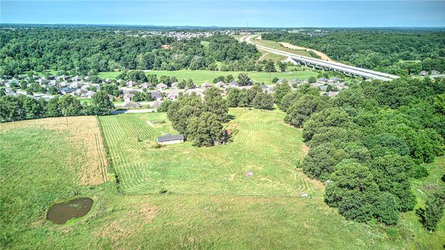 8564 & 8572 E Wagon Wheel Road, Springdale, AR 72762