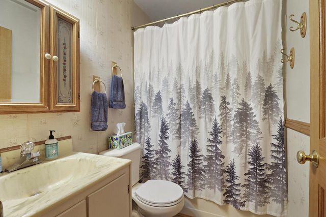 3225 Buckingham ROAD, Sturtevant, WI 53177