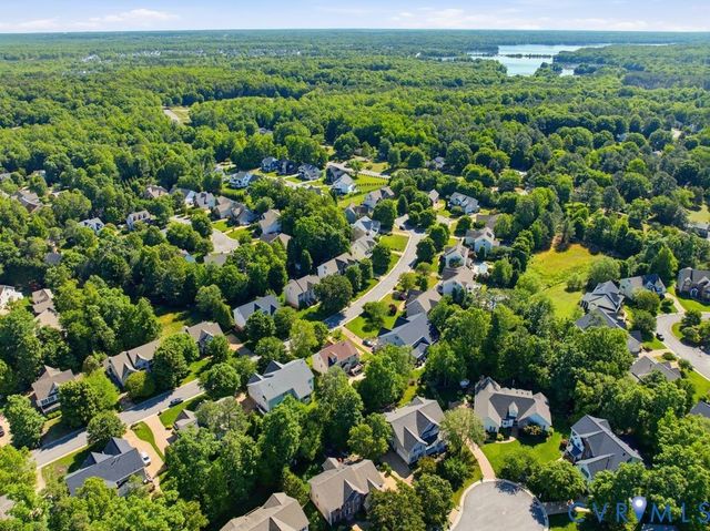 16845 Jaydee Ct, Moseley, VA 23120