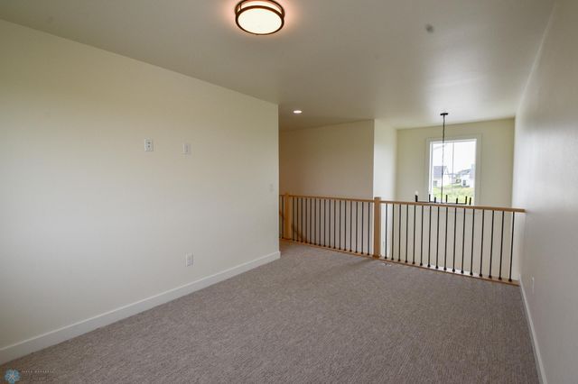 8323 62 Street S, Horace, ND 58047