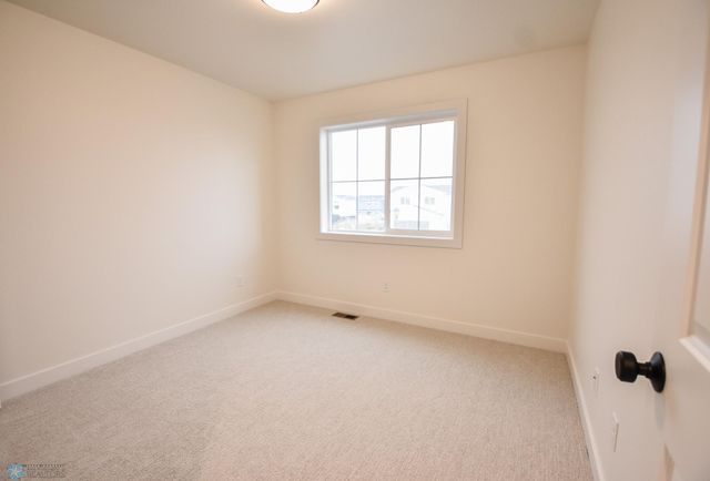 8323 62 Street S, Horace, ND 58047