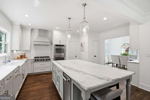 3975 Peachtree Dunwoody Road NE, Atlanta, GA 30342